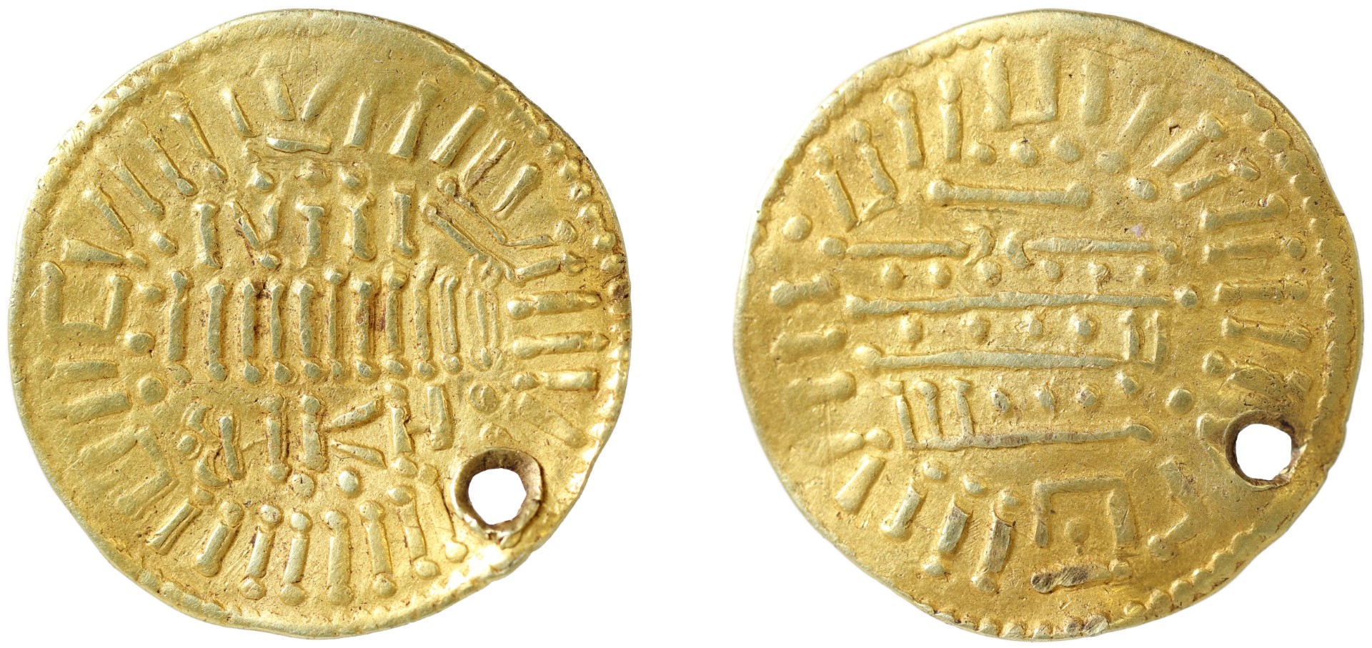 Detektorový nález zlaté vikinské pseudomince prohlášen za poklad